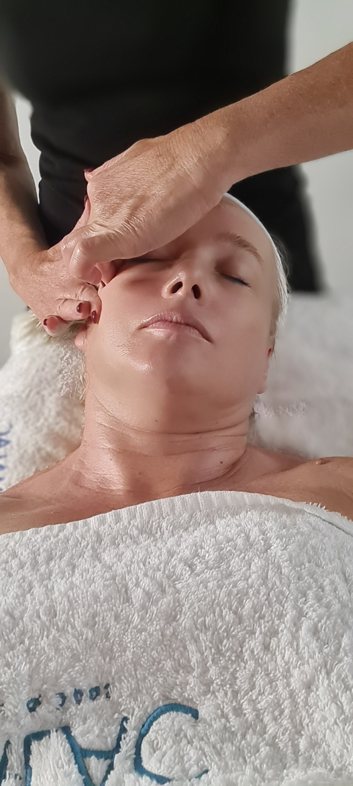 Well&Com - Kobido "ageLOC" : Soin global anti-âge 75 mn (Massage Kobido & Technologies ageLOC) – Image 3