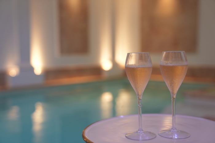 Paris J'adore Hôtel & Spa***** / Privatisation nocturne 2h & Bouteille de Champagne Deutz pour 2 pers – Image 6