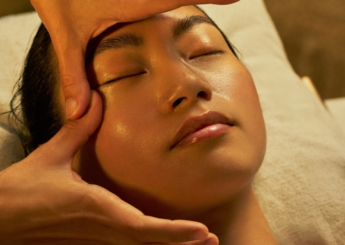 Soin en DUO | Cinq Mondes Samaritaine - Massage Oriental en 50 min (hors samedi & dimanche) – Image 6